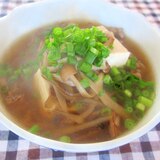 牛肉、ごぼう、しめじの和風豆腐スープ